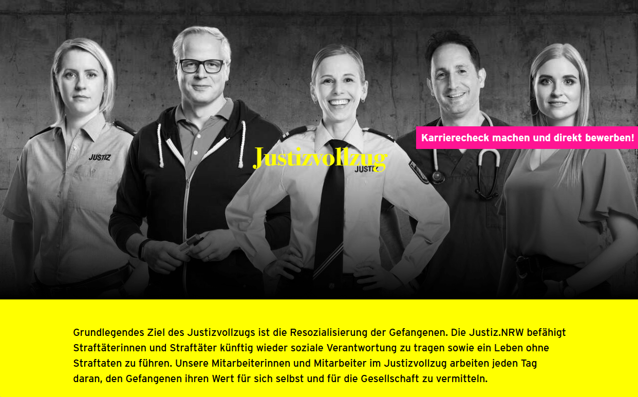 Auf dem Bild sind Menschen in Alltags- und Dienstkleidung zu sehen, die im Justizvollzug arbeiten.