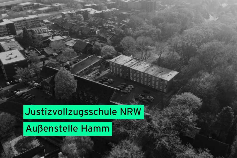 Auf dem Bild ist die Außenstelle der Justizvollzugsschule NRW in Hamm aus der Vogelperspektive abgebildet.